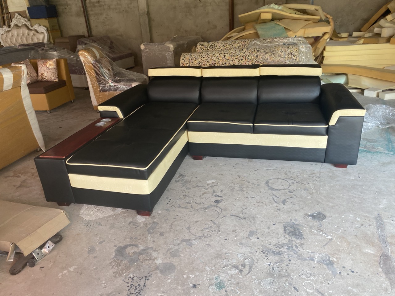 Xưởng bán và làm sofa tại bạc liêu giá rẻ nhận làm theo yêu cầu ở Bạc Liêu